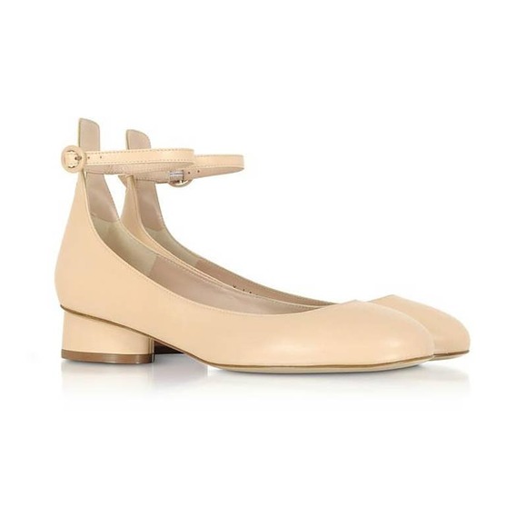 Stuart Weitzman Cream Ankle Strap Heels - Picture 1 of 12